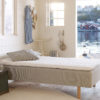 En svanenmärkt och svensktillverkad säng. Sängen Koster är från Carpe Diem. Denna säng går att få som mjuk, medium, fast och extra fast.