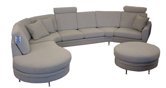 Fin byggbar soffa från Ermatiko. Soffan heter Rose och är byggbar. Du kan bygga soffan med divan öppet avslut eller som vanlig hörnsoffa eller 2 sits och 3 sits soffa.