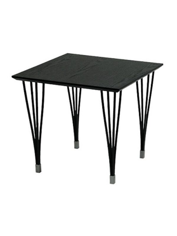 Ett svensktillverkat soffbord som förutom fyrkantigt även finns som runt och ovalt.