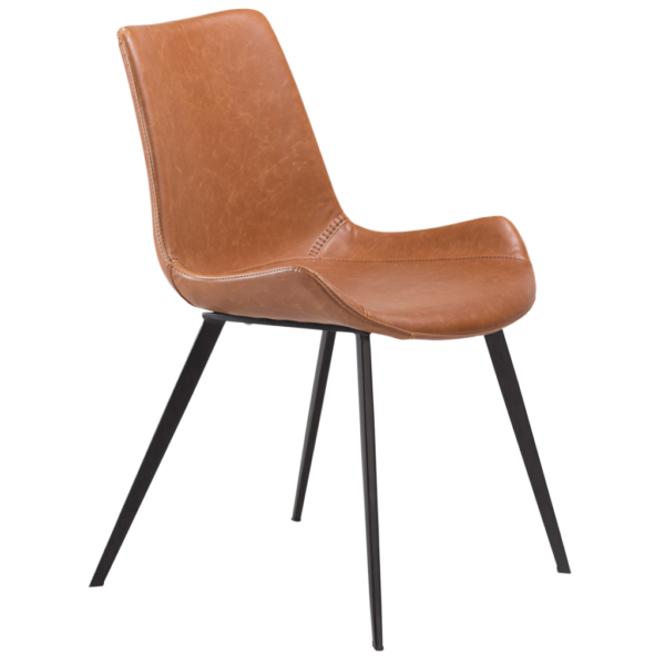 Barstol och stol finns båda i serien Hype. Denna stol kommer från Dan form.