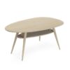 Droppformat bord från Kleppe vid namn Retro. Detta soffbord går att få med eller utan hylla. Finns i vitpigmenterad ek och vitt.