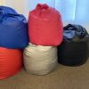 Svensktillverkad saccosäck som finns i två olika storlekar en för barn och en till vuxen. Finns i flera olika färger till barn. Till vuxna finns de i svart.