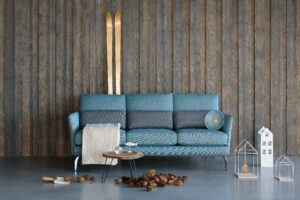 Robin är en byggbar soffa med vändbara dynor. Denna soffa tillverkas av Ermatiko. Det finns flera olika delar till soffan så som öppet avslut, hörn mm.
