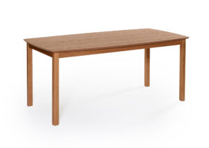 Svensktillverkat matbord. Detta bord heter Marathon och är från Bordbirger. Bordet finns i lackad ek, svartbetsad ek och vitpigmenterad ek.