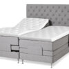 Justerbar säng från Hilding Anders. Detta är en ställbar säng som är svensktillverkad. Finns i medium och fast. Välj mellan flera olika färger.