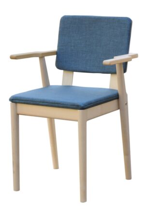 Svensktillverkad karmstol. Sundal är en svensktillverkad karmstol från Signera. Går att få i flera olika färger.